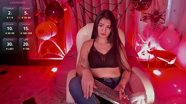 lunaalynch online show from October 22, 8:41 pm