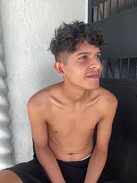 LiamGadiell online show from March 6, 7:10 pm