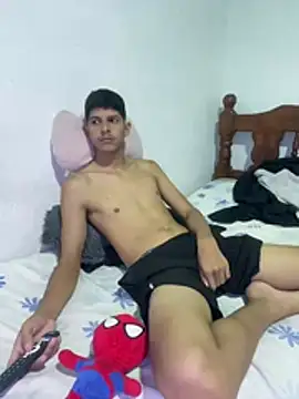 LiamGadiell online show from April 2, 10:51 pm