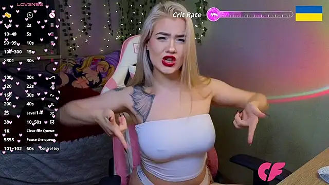 RedVelveten online show from November 15, 1:18 pm