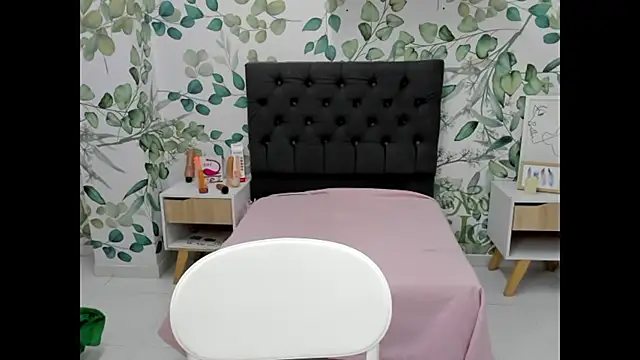 lauren rios7 online show from December 14, 12:55 am