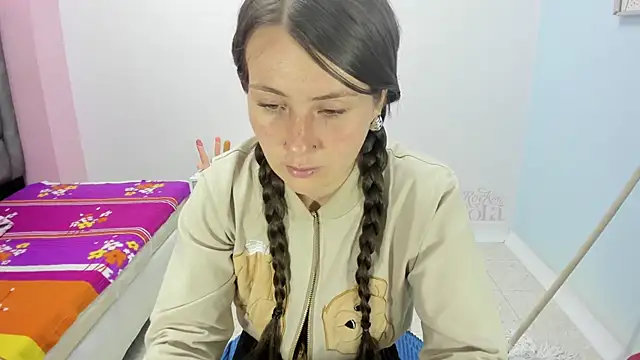 lauren rios7 online show from October 18, 2:40 pm