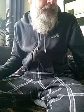 Kingsscepter online show from April 4, 7:50 am