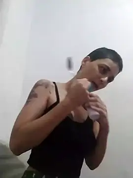 Snapshot of Luci_foxx chatting on January 14, 4:57 am Luci foxx online show from January 14, 4:57 am