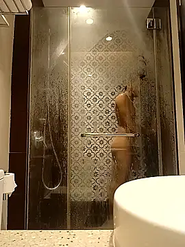 skinnyyyyyyyyy online show from March 12, 12:17 am