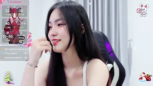 CelestiaWang online show from December 19, 4:35 pm