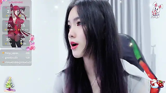 CelestiaWang online show from December 22, 5:21 pm