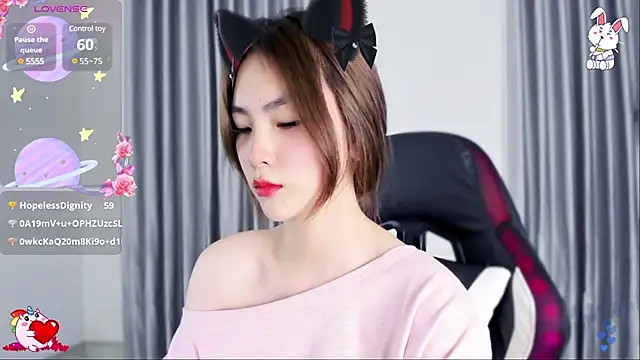 CelestiaWang online show from March 14, 5:24 pm