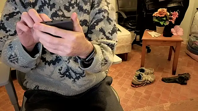 SteveStiffbone online show from December 15, 6:23 pm