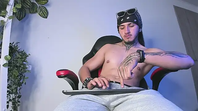 the beast master  online show from January 24, 6:35 pm