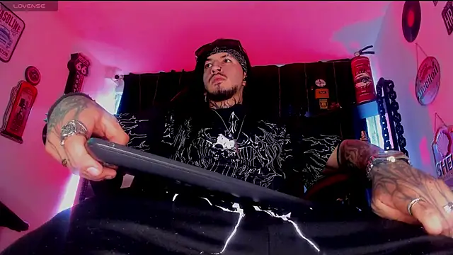 the beast master  online show from October 20, 9:04 pm