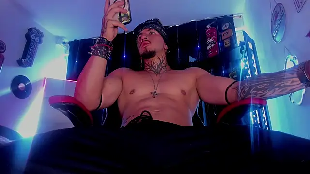 the beast master  online show from November 19, 8:09 pm