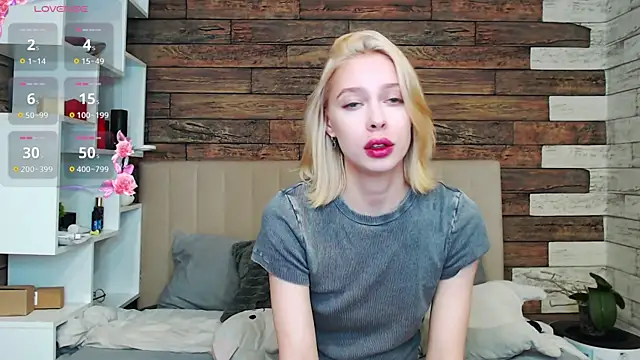 White Lioness online show from April 4, 5:21 pm