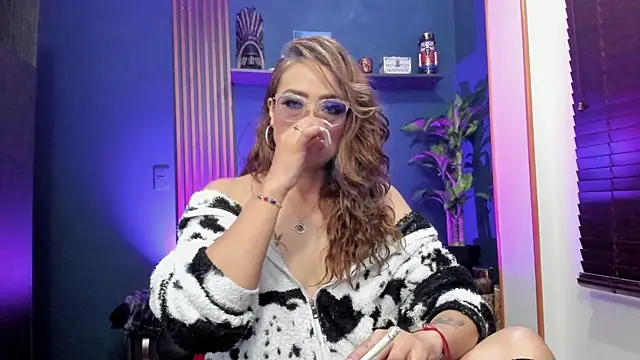 AdeleMourfg online show from June 6, 3:55 am