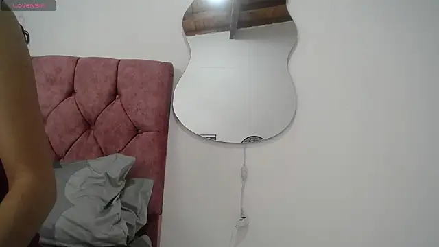 AMBER LOVE22 online show from January 4, 3:28 pm