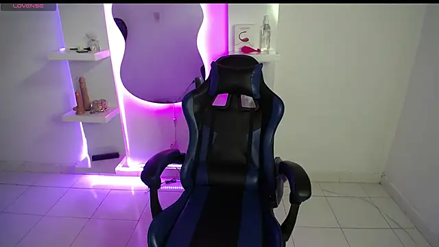 AMBER LOVE22 online show from September 12, 6:52 pm