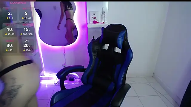 AMBER LOVE22 online show from September 13, 6:40 pm