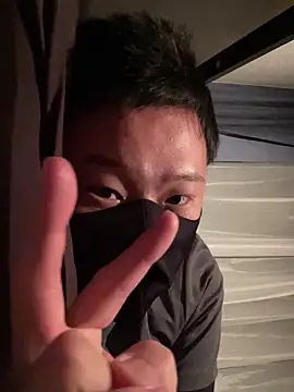 Snapshot of tuki_fu chatting on December 25, 1:30 pm tuki fu online show from December 25, 1:30 pm