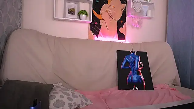 EmmaKeam online show from January 23, 1:02 pm