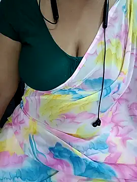 Snapshot of Yours_Radika chatting on December 31, 3:53 pm Yours Radika online show from December 31, 3:53 pm