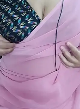 Snapshot of Yours_Radika chatting on February 17, 3:42 pm Yours Radika online show from February 17, 3:42 pm