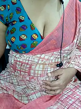 Snapshot of Yours_Radika chatting on March 22, 4:58 pm Yours Radika online show from March 22, 4:58 pm