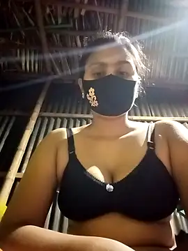 Snapshot of HenaAra chatting on December 30, 3:35 pm HenaAra online show from December 30, 3:35 pm