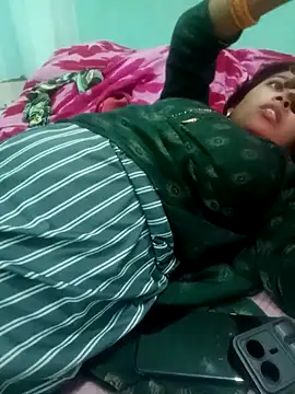 Surajpuja79 online show from February 16, 8:32 am