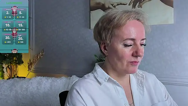 Snapshot of Nika_Smit chatting on December 21, 12:06 pm Nika Smit online show from December 21, 12:06 pm