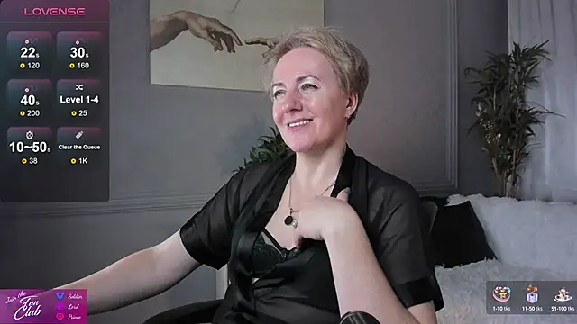 Snapshot of Nika_Smit chatting on February 1, 11:21 am Nika Smit online show from February 1, 11:21 am