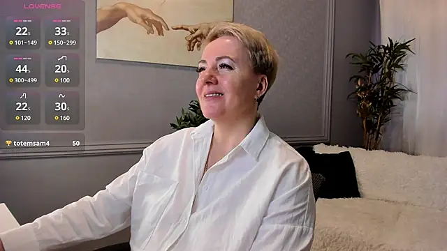 Snapshot of Nika_Smit chatting on March 15, 8:15 am Nika Smit online show from March 15, 8:15 am