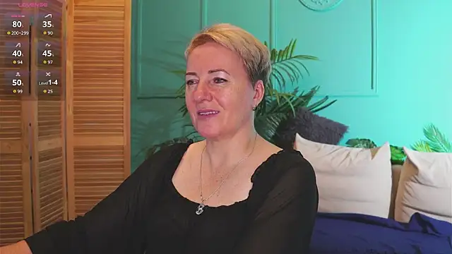 Snapshot of Nika_Smit chatting on September 14, 5:17 am Nika Smit online show from September 14, 5:17 am