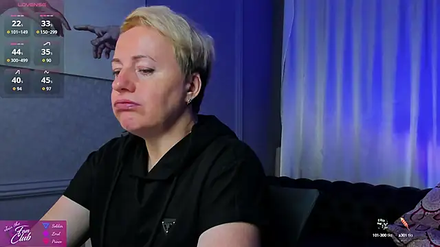 Snapshot of Nika_Smit chatting on September 18, 5:20 am Nika Smit online show from September 18, 5:20 am