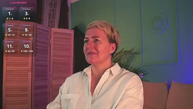 Snapshot of Nika_Smit chatting on November 7, 10:04 am Nika Smit online show from November 7, 10:04 am