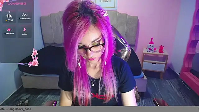 abril ch  online show from October 22, 10:48 am