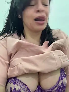 Snapshot of NATHALIA-28_ chatting on June 16, 12:30 pm NATHALIA-28 online show from June 16, 12:30 pm