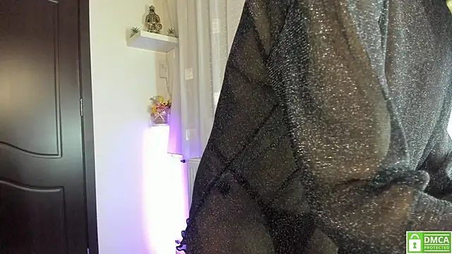 Anahi1993 online show from March 23, 5:32 am