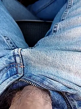 ManuRod1981 online show from January 19, 1:04 pm