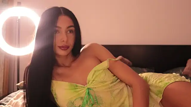 Snapshot of IvyKaelani chatting on November 5, 10:48 am IvyKaelani online show from November 5, 10:48 am