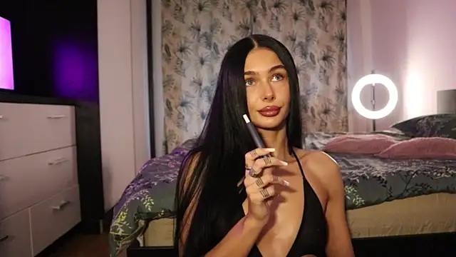 Snapshot of IvyKaelani chatting on November 26, 12:50 pm IvyKaelani online show from November 26, 12:50 pm