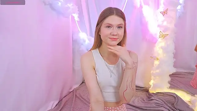 Snapshot of AlisiaSpinnet_ chatting on October 19, 3:56 pm AlisiaSpinnet online show from October 19, 3:56 pm