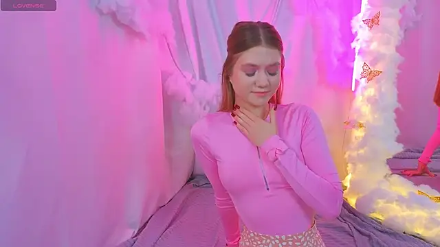 Snapshot of AlisiaSpinnet_ chatting on November 4, 3:44 pm AlisiaSpinnet online show from November 4, 3:44 pm