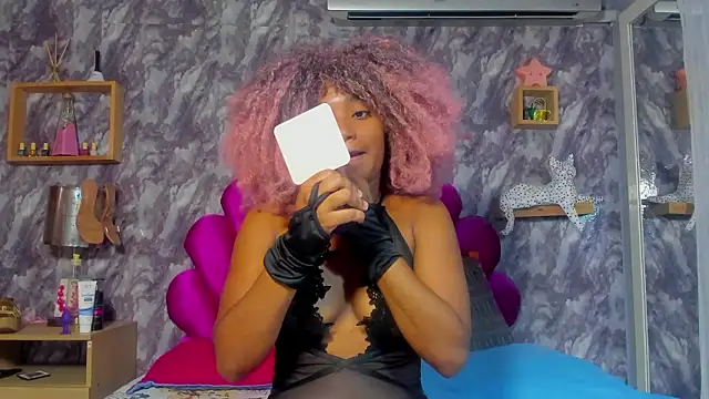 EMMAPARISS online show from March 30, 12:06 pm