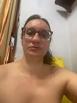 Snapshot of gloria7v05 chatting on October 29, 2:08 pm gloria7v05 online show from October 29, 2:08 pm