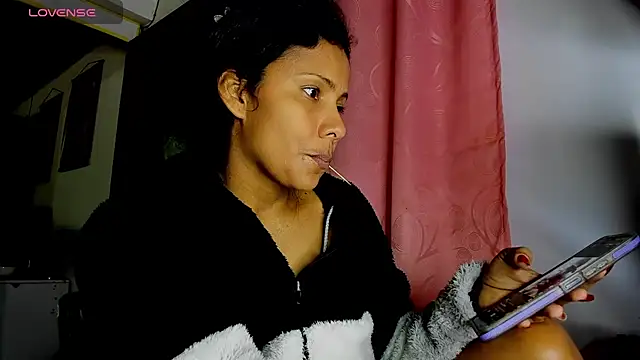 Nenita Hot  online show from September 17, 7:37 pm