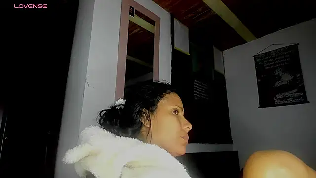 Nenita Hot  online show from September 30, 3:33 am