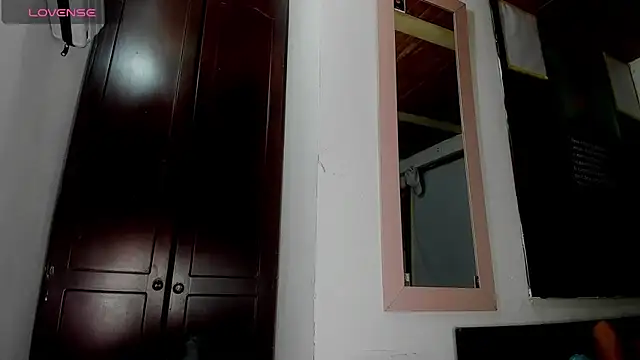 Nenita Hot  online show from October 7, 10:07 pm