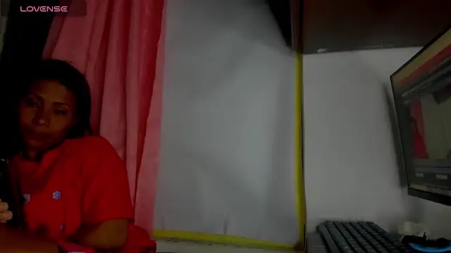 Nenita Hot  online show from January 14, 11:09 pm