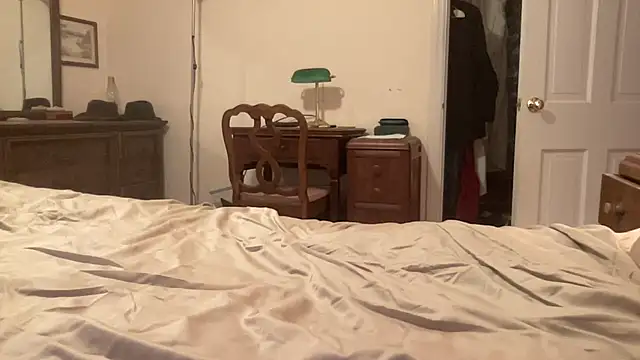 Snapshot of zack_brown chatting on September 10, 12:16 pm zack brown online show from September 10, 12:16 pm