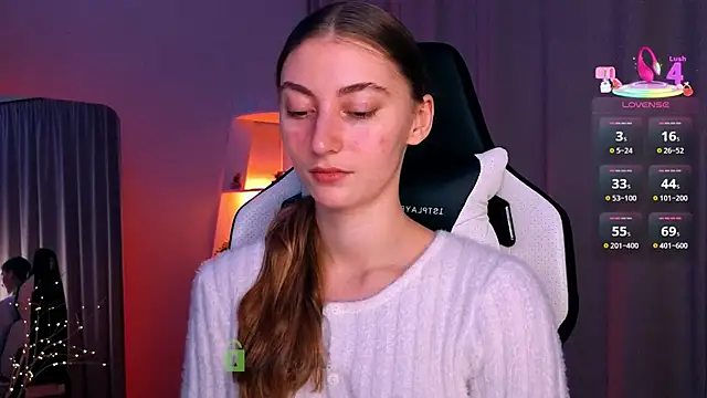 lady curls online show from January 31, 9:46 pm